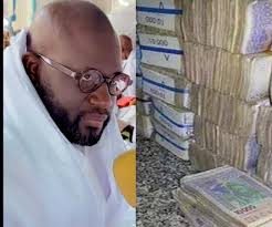 Face aux preuves et effarantes révélations de Dakaractu, le tristement célèbre fugitif  Moustapha Sow de SF Capital Ltd  active une marionnette "one line"