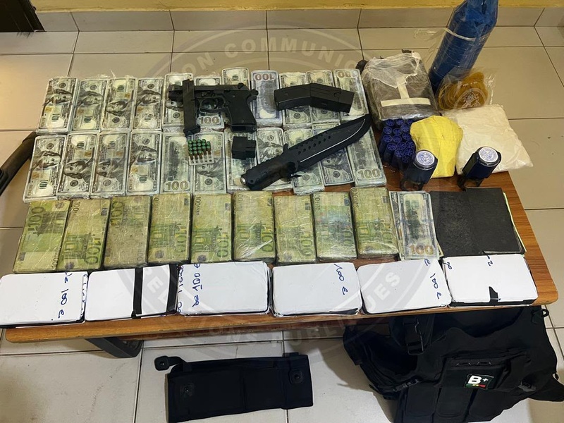 Gendarmerie nationale : un gang de faussaires démantelé, plus d’un milliard FCFA de faux billets et un arsenal saisis dans un coup de filet spectaculaire à l'actif de la BR de Dakar Gendarmerie nationale : un gang de faussaires démantelé, plus d’un milliard FCFA de faux billets et un arsenal saisis dans un coup de filet spectaculaire à l'actif de la BR de Dakar
