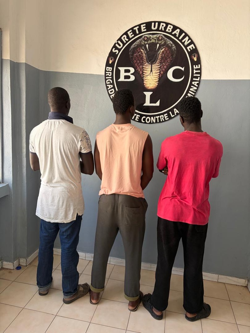 Cambriolage mortel à la cité Fayçal : les limiers de la Sureté Urbaine remontent la filière du téléphone de la victime chinoise et interpellent trois suspects Cambriolage mortel à la cité Fayçal : les limiers de la Sureté Urbaine remontent la filière du téléphone de la victime chinoise et interpellent trois suspects