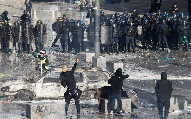 Pillages: 350 vidéos reçues par la préfecture de police de Paris