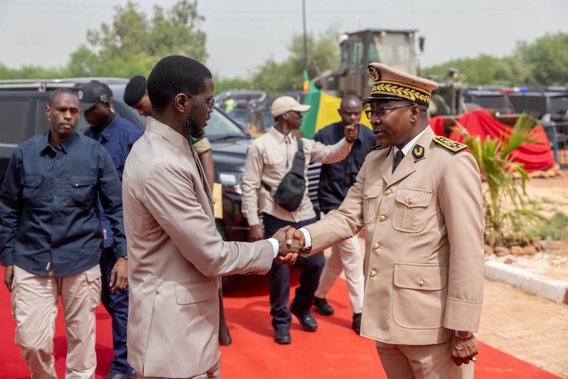 JOJ Dakar 2026 : Le président Diomaye Faye inaugure la 15e Compagnie des sapeurs-pompiers de Diamniadio, un nouveau bouclier sécuritaire JOJ Dakar 2026 : Le président Diomaye Faye inaugure la 15e Compagnie des sapeurs-pompiers de Diamniadio, un nouveau bouclier sécuritaire