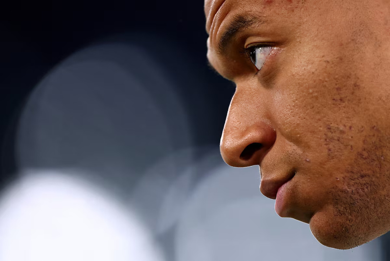 Football Mbappé présente ses excuses après la polémique sur Mao Zedong Football Mbappé présente ses excuses après la polémique sur Mao Zedong