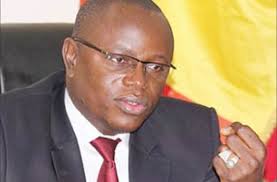 MATAR BÂ INVITE DEMBA BA À FAIRE PREUVE DE COURAGE MATAR BÂ INVITE DEMBA BA À FAIRE PREUVE DE COURAGE