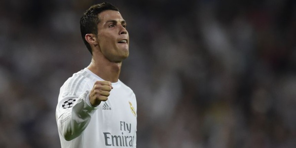 Mercato express : Ronaldo veut prolonger au Real, Vietto pour le banc du Barça et le duo Lacazette-Tolisso dans les plans de Naples Mercato express : Ronaldo veut prolonger au Real, Vietto pour le banc du Barça et le duo Lacazette-Tolisso dans les plans de Naples