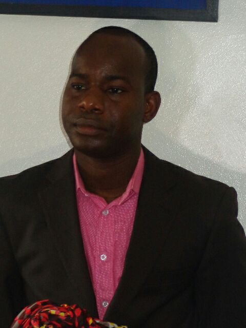 En conférence de presse, le Syndicat des travailleurs de la Justice dénonce l'indifférence de leur ministre de tutelle, Me Sidiki Kaba En conférence de presse, le Syndicat des travailleurs de la Justice dénonce l'indifférence de leur ministre de tutelle, Me Sidiki Kaba