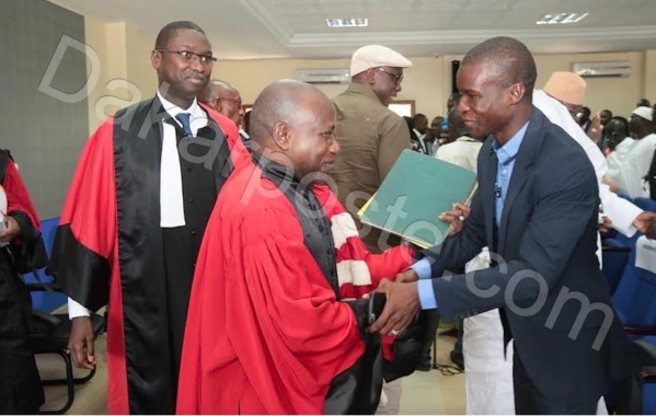 Dites désormais Dr Cheikh Diallo ! Dites désormais Dr Cheikh Diallo !