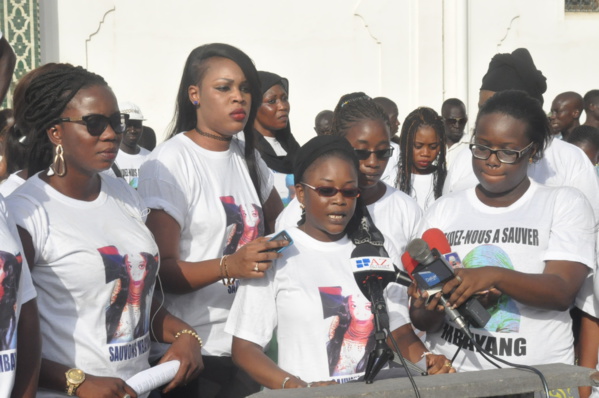 Marie Sow Ndiaye tenant son discours Marie Sow Ndiaye tenant son discours