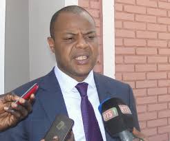 30 millions cfa octroyés à l’INEFJA de Thiès par le ministre de la Jeunesse Mambaye Niang 30 millions cfa octroyés à l’INEFJA de Thiès par le ministre de la Jeunesse Mambaye Niang