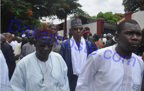Les images de la levée du corps du défunt président de la Chambre de Commerce de Dakar Les images de la levée du corps du défunt président de la Chambre de Commerce de Dakar
