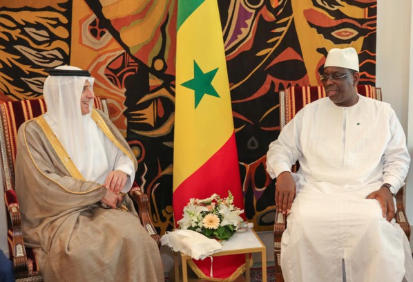 Macky Sall a bel et bien reçu le ministre des affaires étrangères Saoudien...Voici la version officielle! Macky Sall a bel et bien reçu le ministre des affaires étrangères Saoudien...Voici la version officielle!