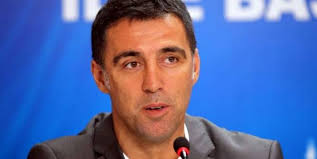 Turquie : l’ex-star Hakan Sukur visée par un mandat d’arrêt