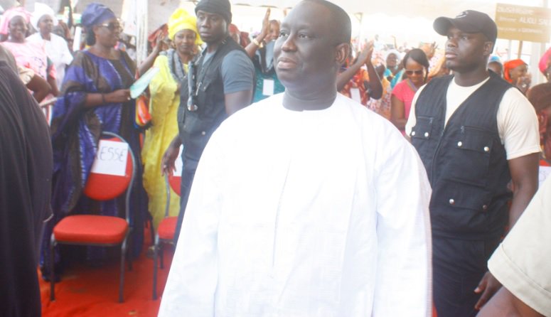 Lettre ouverte  au camarade Aliou SALL  et  à tous ceux qu’on a connus  " pauvres "