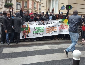 Manifestation de l’opposition devant le Consulat du Sénégal