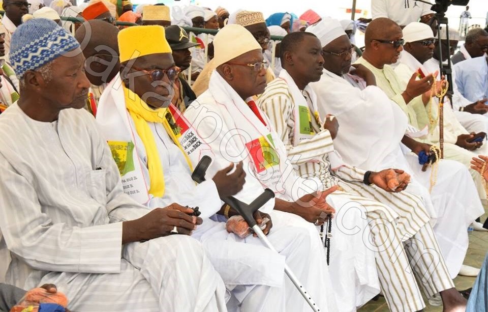 Les images exclusives  de la séance de récital de coran pour Lamine Diack