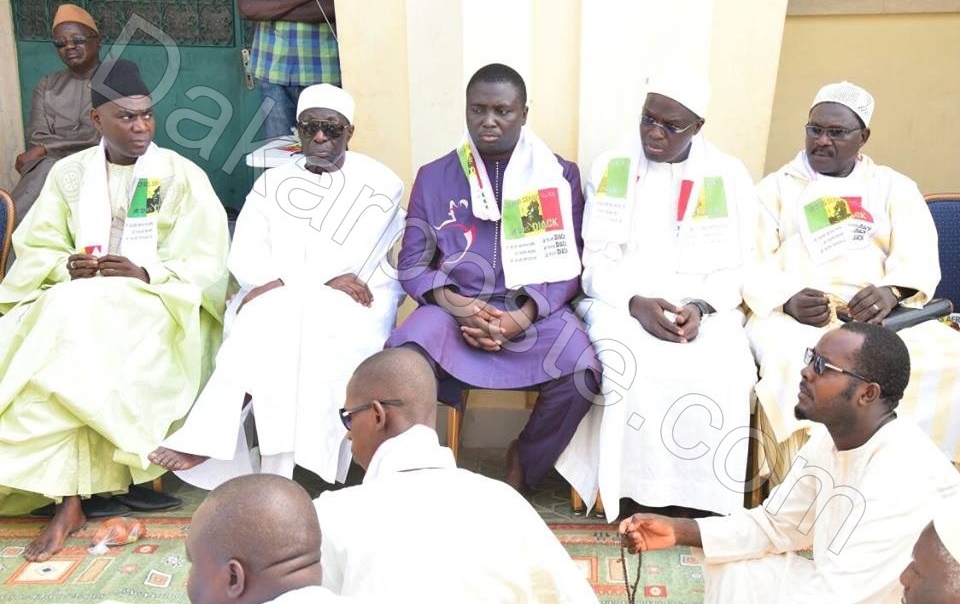 Les images exclusives  de la séance de récital de coran pour Lamine Diack