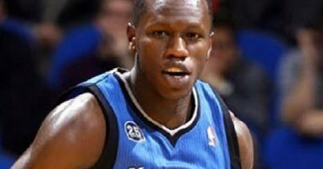 Extension de contrat de 64 millions de dollars pour Gorgui Sy Dieng