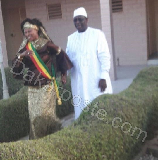 Arrêt sur image ! L'aparté intrigant entre Me Aïssata Tall Sall et le Pr Macky Sall Arrêt sur image ! L'aparté intrigant entre Me Aïssata Tall Sall et le Pr Macky Sall