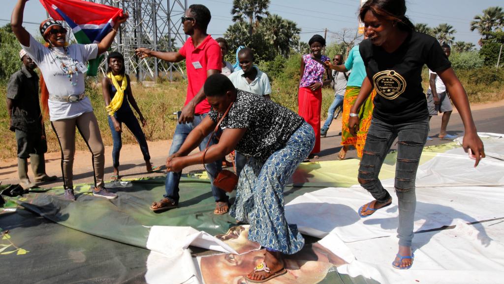 Gambie: la société civile ne baisse pas la garde devant les velléités de Jammeh