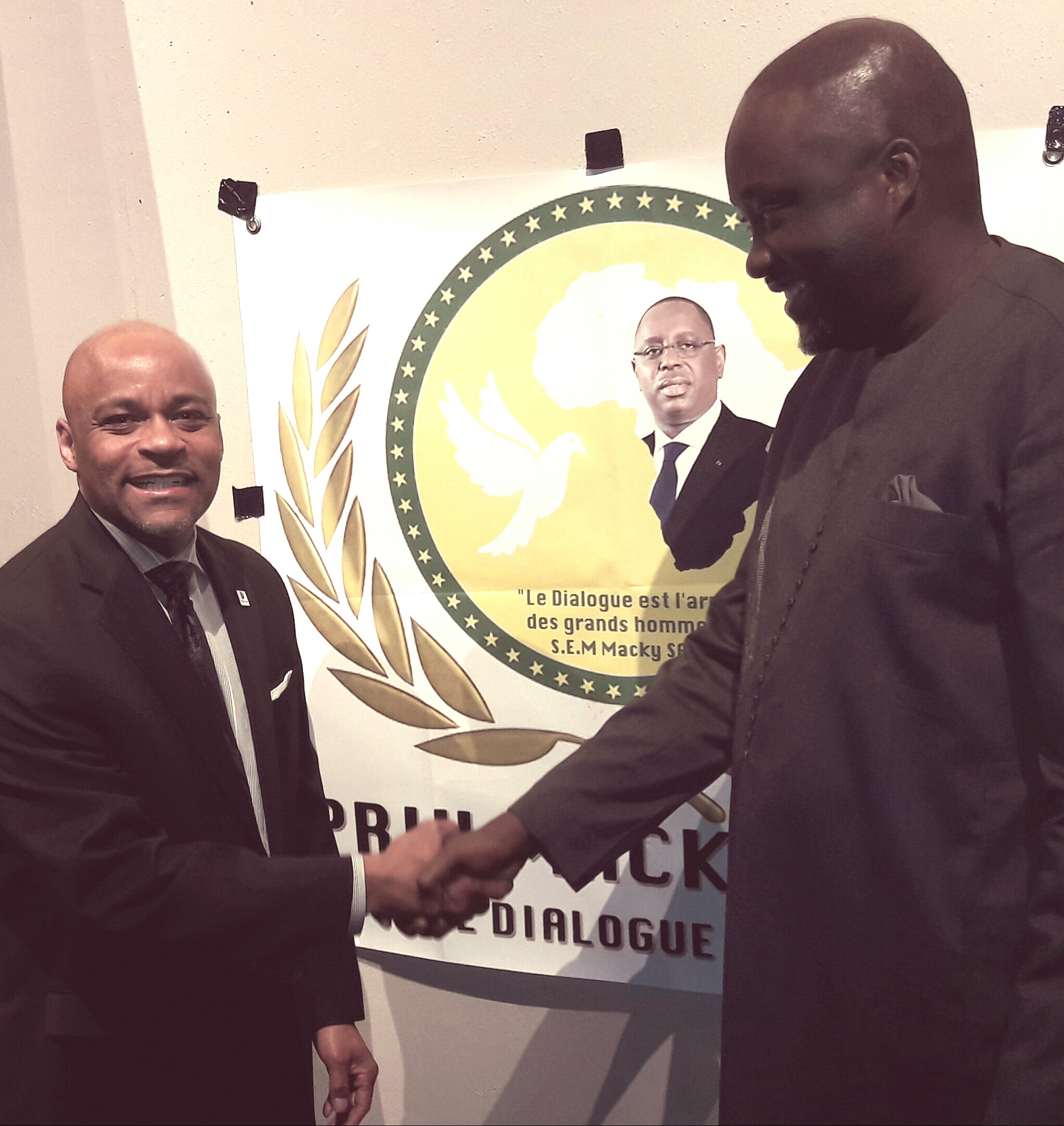 Maodo Malick Mbaye présente à Denver le «Prix Macky Sall» - Le maire de la ville soutient l’initiative