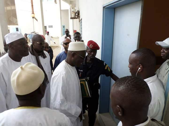 Les images exclusives de l'arrivée de Khalifa Sall