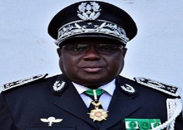 Gendarmerie Nationale, Meïssa Niang secoue le palmier et place ses hommes