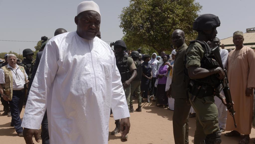 Gambie: le camp du président Barrow fête son triomphe aux législatives