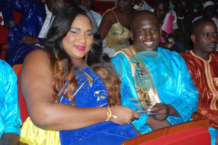 Aziz Ndiaye amoureux et toujours très complice avec son épouse Miss Ndiaye