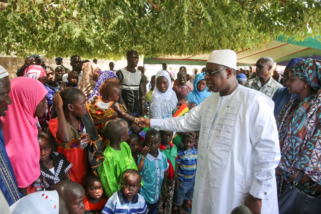 Présentation des condoléances de la Nation aux familles des victimes de l’accident de Bettenty Présentation des condoléances de la Nation aux familles des victimes de l’accident de Bettenty