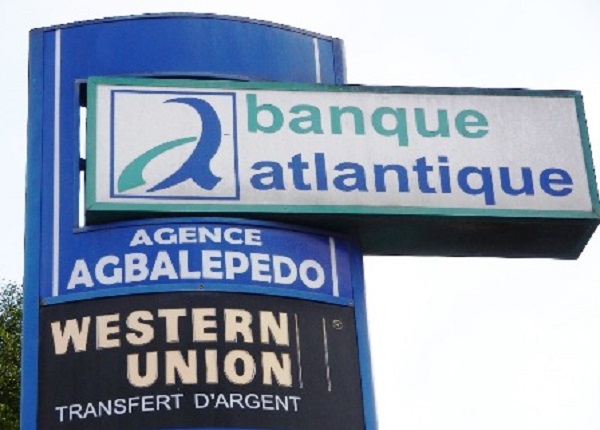 ESCROQUERIE PRÉSUMÉE:  sale temps à la Banque atlantique ESCROQUERIE PRÉSUMÉE:  sale temps à la Banque atlantique