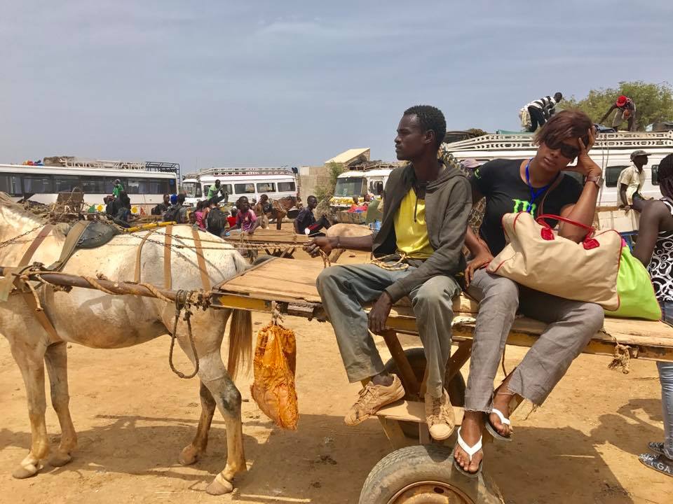 La mannequin Evelyne Gomis en mode "Popenguine"