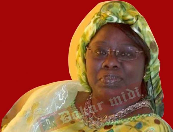 Assemblée Nationale : Sokhna Dieng Mbacké encense Moustapha Niasse et “démonte” Me El Hadj Diouf