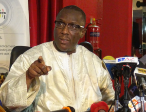 Le Dg du Coud encore pris en flagrant délit : Cheikh Oumar Hann épinglé par l'Armp Le Dg du Coud encore pris en flagrant délit : Cheikh Oumar Hann épinglé par l'Armp