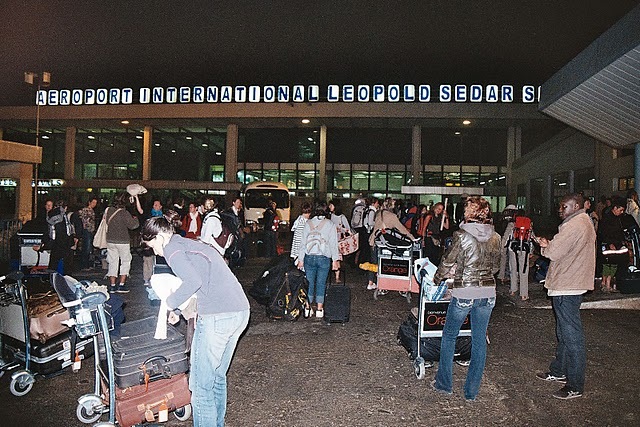 Aéroport LSS : en provenance des USA, Mbaye Lô tente de corrompre un policier