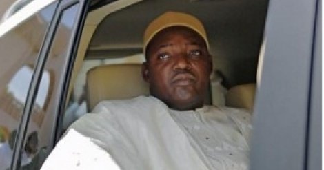 Gambie : 250 soldats de Jammeh menacent le pouvoir de Barrow Gambie : 250 soldats de Jammeh menacent le pouvoir de Barrow