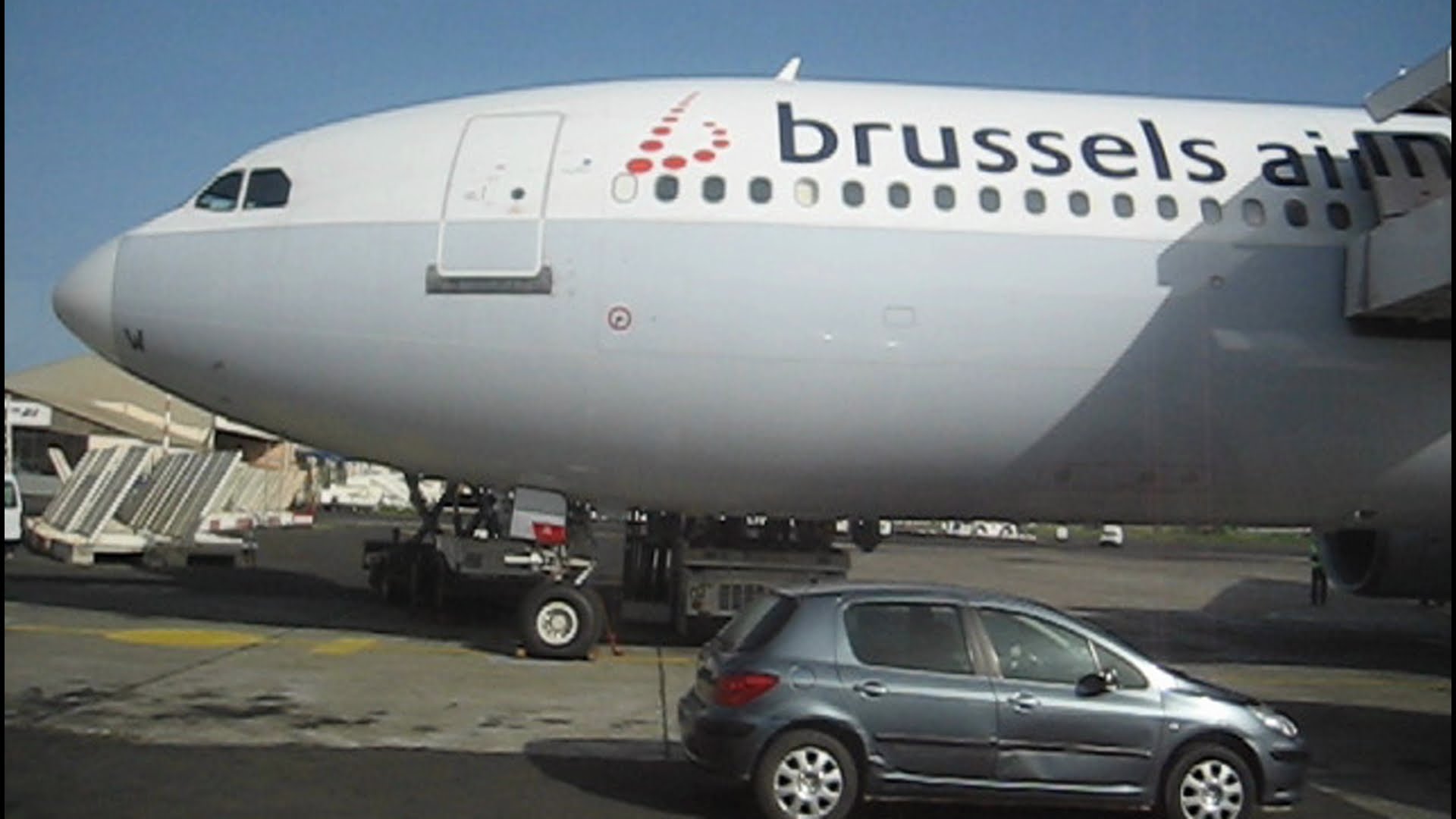 Ça ne décolle toujours pas pour les passagers de Bruxelles AirLines qui restent bloqués à l’aéroport international Léopold Sedar Senghor depuis dimanche.