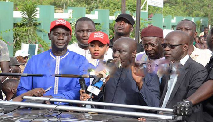 ” Manko Taxawu Senegaal” : ” la détention de Khalifa Sall n’est qu’une conspiration “