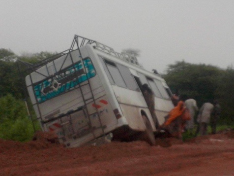 Urgent: 4 morts et 49 blessés dans un accident de la route à Kaffrine