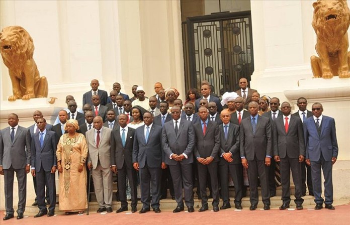 Macky remet Dionne – Un candidat de moins contre Niasse