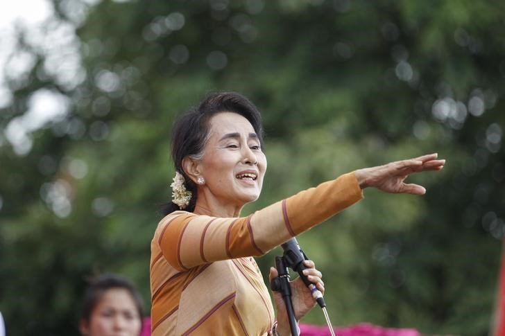 Pirouette – Aung San Suu Kyi parle de « retour » des Royingyas