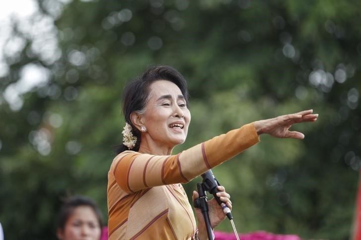 Pirouette – Aung San Suu Kyi parle de « retour » des Royingyas Pirouette – Aung San Suu Kyi parle de « retour » des Royingyas