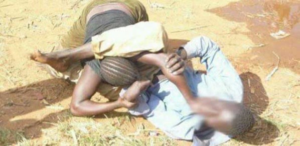 Bagarre – Elle s’agrippe sur les parties…de son mari