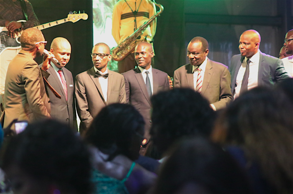 Revivez la soirée des jeunes de la RTS avec Youssou Ndour