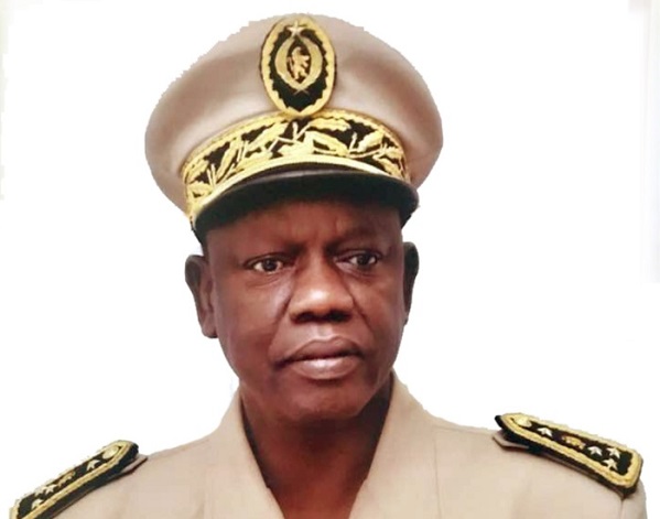 Le Nouveau Directeur General Des Douanes Etale Un Cv