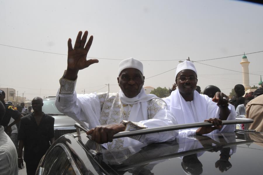 Visite à Touba : Macky affrète un hélico pour Wade