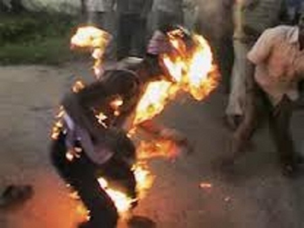 Mbacké : Un jeune de 17 ans s'immole par le feu, après s'être confié à...