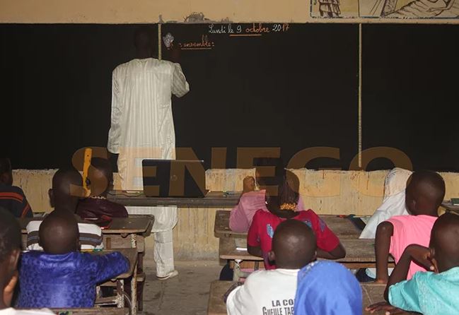 Un déficit de 2000 enseignants dans le système éducatif dénoncé… Un déficit de 2000 enseignants dans le système éducatif dénoncé…