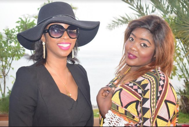 Adiouza s’habille à l’image d’une grande dame de l’Occident Adiouza s’habille à l’image d’une grande dame de l’Occident