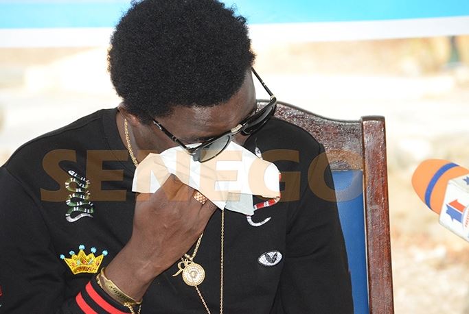 Sa Nekh Samb fait pleurer Wally Seck. Regardez Sa Nekh Samb fait pleurer Wally Seck. Regardez