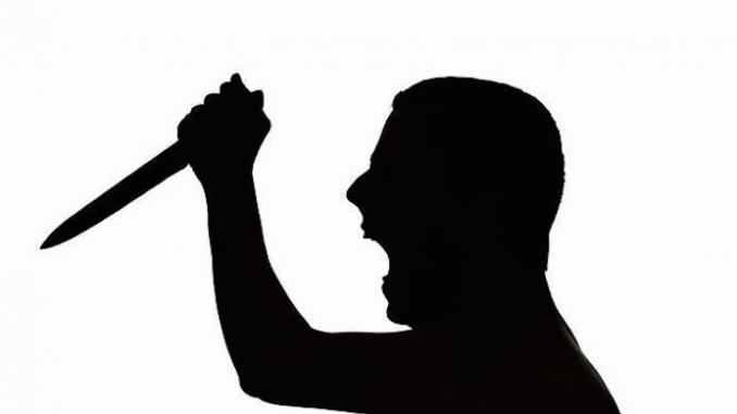 Liberté 1: un ivrogne armé d’un couteau tente de violer une restauratrice
