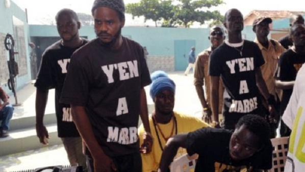 Financement: Y en marre efface Macky dans la banlieue et accorde 98 millions de crédits Financement: Y en marre efface Macky dans la banlieue et accorde 98 millions de crédits